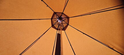 Cozy Wigwam With Heating & tv