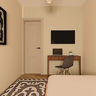 Sandyk At-Bashy Hotel