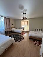 Sandyk At-Bashy Hotel