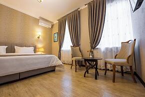 Eco Boutique Emerald Hotel