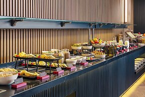 Radisson RED Izmir Point Bornova