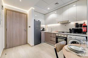 GLOBALSTAY. Azizi Riviera 40