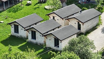 Ayrik Vadi Ciftlik Evi