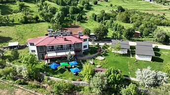 Ayrik Vadi Ciftlik Evi