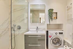 Charming Apartment Center of Paris Le Marais
