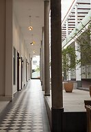 Aura Hotel