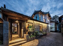37 Courtyard Baisha Ancient Town