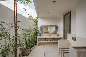Holistic Horizon Bali