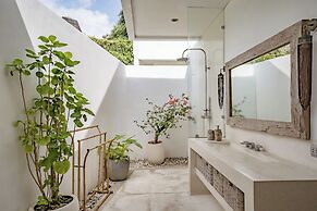Holistic Horizon Bali