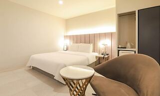 Signature Denbasta Hotel