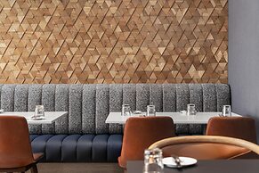 Hyatt Place Toronto Airport