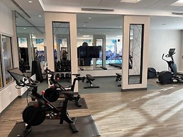 Hyatt Place Toronto Airport