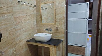 Camel S Backpackers Hostel