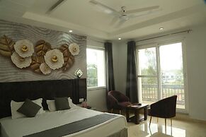 Paramhans Hotel