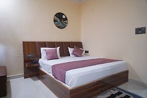 Hotel Raj Kamal & Garden