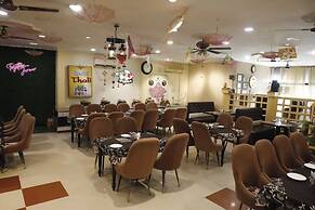 Hotel Om Complex