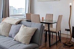 City Centre & Parking 2 Bed Ap