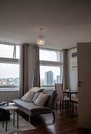 City Centre & Parking 2 Bed Ap