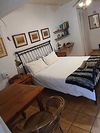Oaktree Guest House