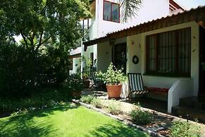 Oaktree Guest House