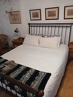 Oaktree Guest House