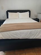 Oaktree Guest House