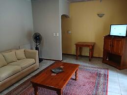 Oaktree Guest House