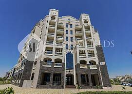 Bloomfields Stylish Stu Burj View Arjan