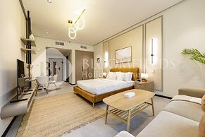 Bloomfields Stylish Stu Burj View Arjan