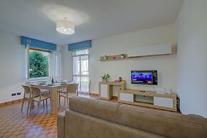 Diana & Mark Family House