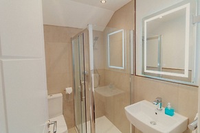 Mayfield Suites