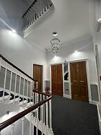 Mayfield Suites