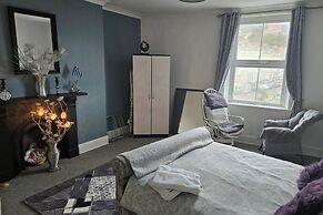 Seaview 2 Double bed Apartment 2nd Floor