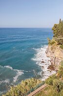 Newly Renovated Ocean View Flat