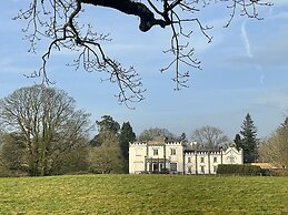 Lismacue House