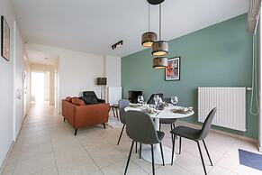 Huswell - Cozy Seaside Apartment With Terrace