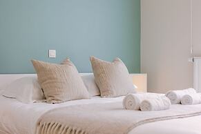 Huswell - Cozy Seaside Apartment With Terrace