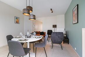 Huswell - Cozy Seaside Apartment With Terrace