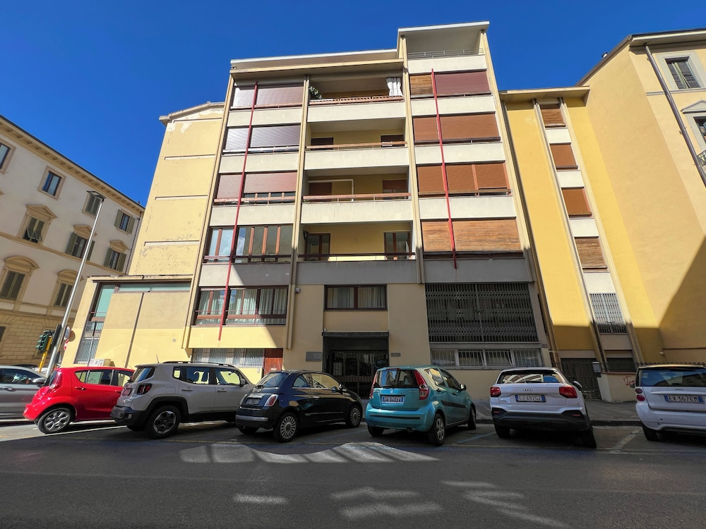 Landino Apartment by Mamo Florence