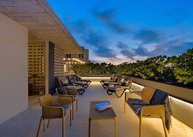 The Sands Boutique Condos