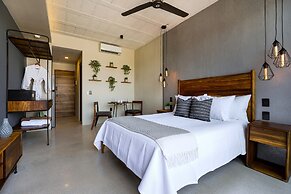 The Sands Boutique Condos