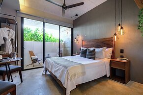 The Sands Boutique Condos