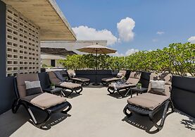 The Sands Boutique Condos