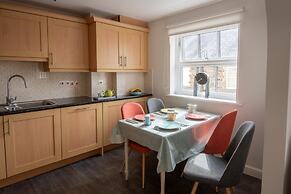 Modern 2-Bed Flat In Tavistock Centre