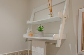 Modern 2-Bed Flat In Tavistock Centre