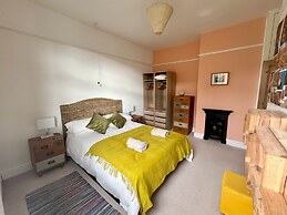 Charming 1880S 2Bd Haworth Home
