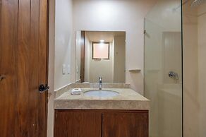Santuario Apartments