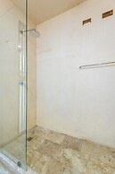 Santuario Apartments