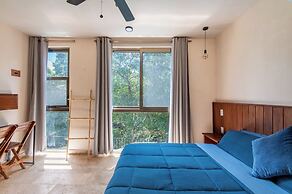 Santuario Apartments