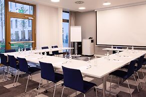 Hampton By Hilton Stuttgart Airport